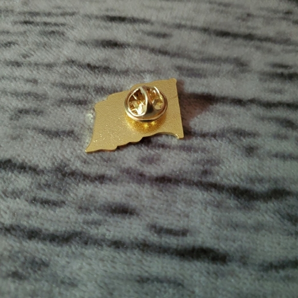 Brass & Enamel America Lapel Pin - Picture 5 of 5